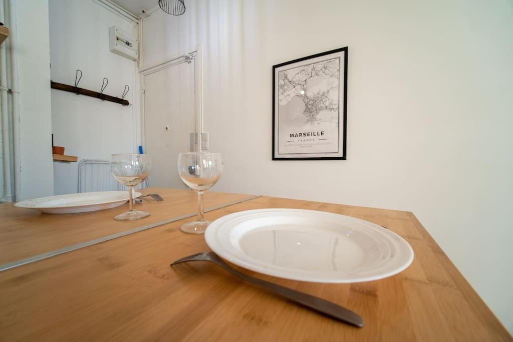 Appartement Tout Equipe 4 Couchages- Vieux Port & Panier Marseilles Exterior foto